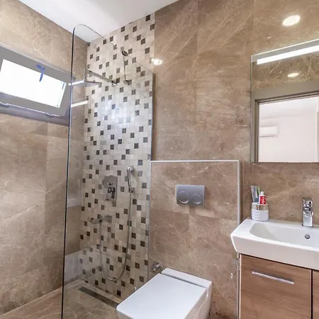 Вилла Deluxe Ayshen With Private Swimming Pool *