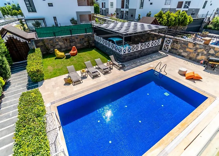 Deluxe Villa Ayshen With Private Swimming Pool * ボドルム