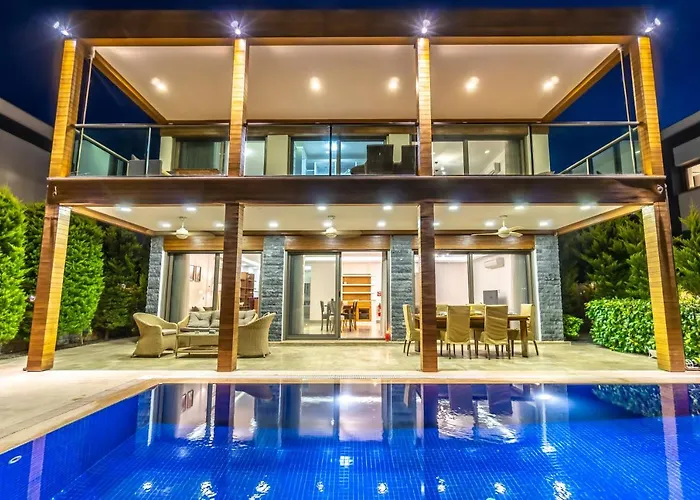 ヴィラ Deluxe Villa Ayshen With Private Swimming Pool *