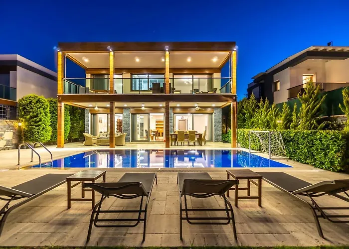 וילה Deluxe Emilie With Private Swimming Pool *