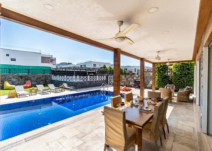 Deluxe Villa Ayshen With Private Swimming Pool * ボドルム