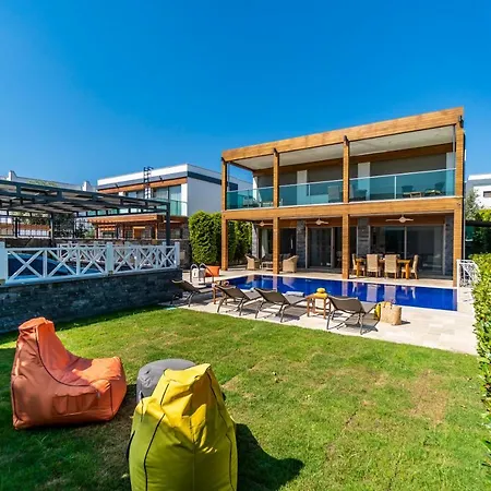 Deluxe Emilie With Private Swimming Pool *