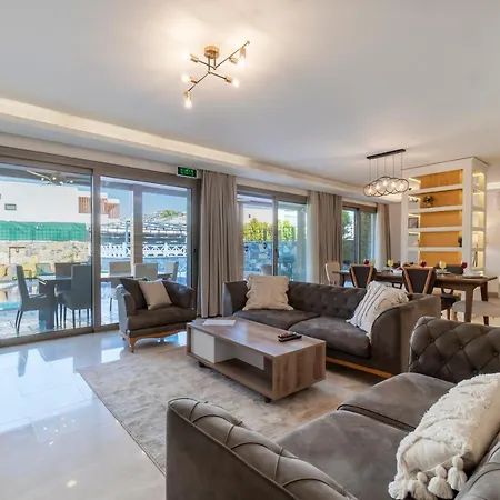 Deluxe Ayshen With Private Swimming Pool * Bodrum
