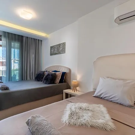 Deluxe Ayshen With Private Swimming Pool Villa